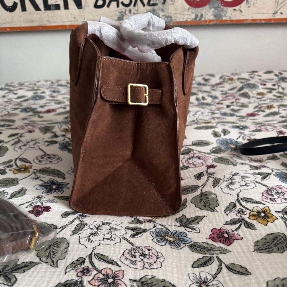 Elegant Brown Women's Bag